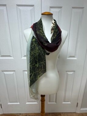 Edward Roth - New‎ York - Hand Paint Silk Scarf - 80"x25". NEW in Bag.